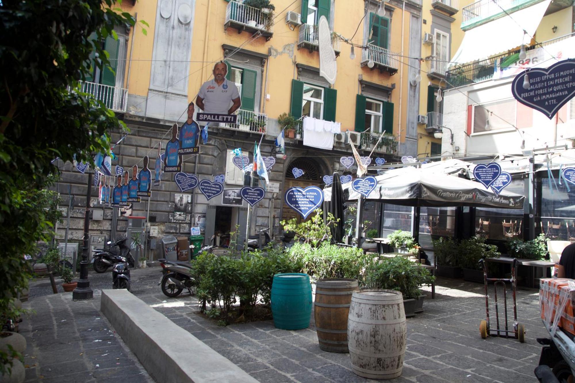 Da Nonna Lina Ai Quartieri Nápoles Exterior foto